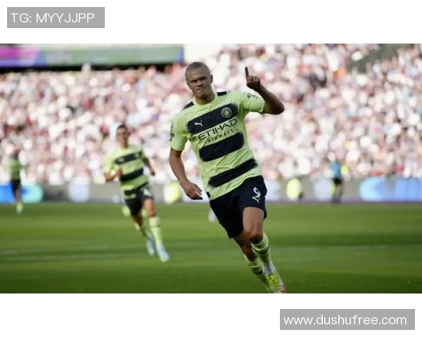 战术分析：哈兰德如何通过精准跑位和决策主导比赛节奏